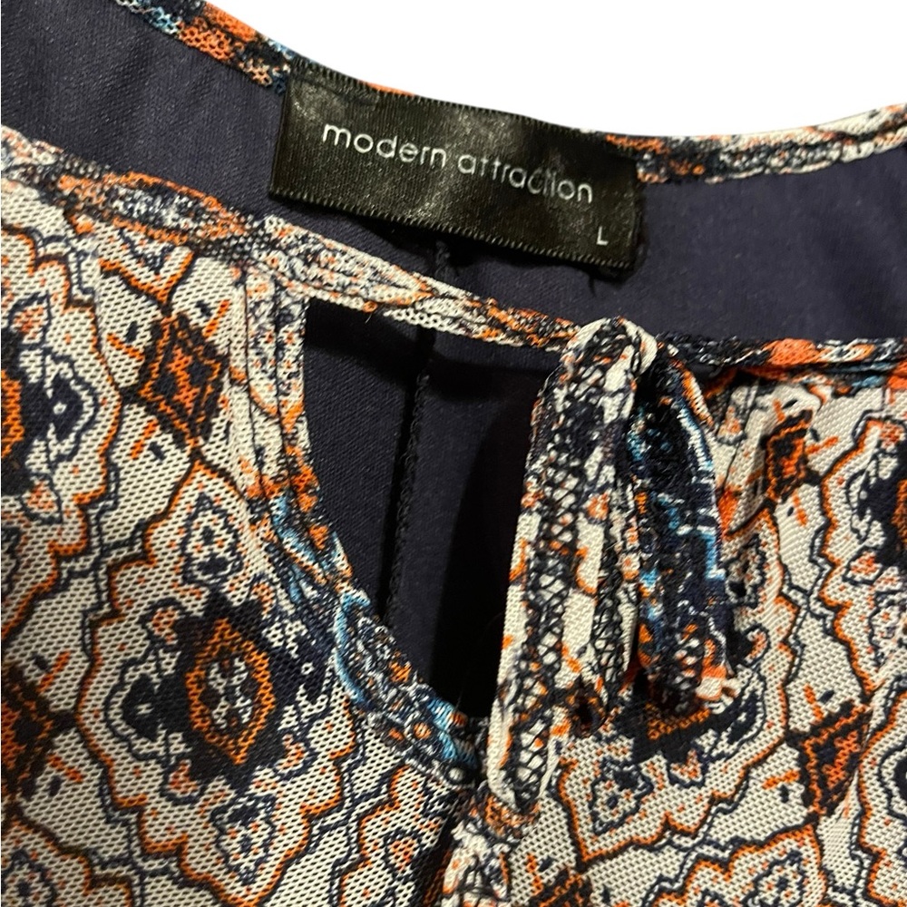 Women's Patterned Top - Picture 3 of 3